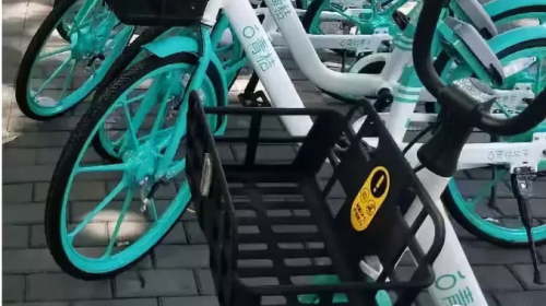免押金、高颜值“青桔单车”载你走在曲靖
