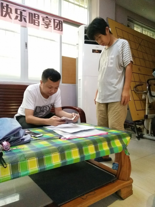 2017 年度越秀区“ 暖民心、送温暖 ”民生项目在10个街道首日实施 公益慈善 第4张 2017 年度越秀区“ 暖民心、送温暖 ”民生项目在10个街道首日实施 公益慈善 第4张