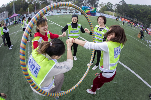 黄石街道举办趣味运动会，推进融合社区建设 广州资讯 第4张