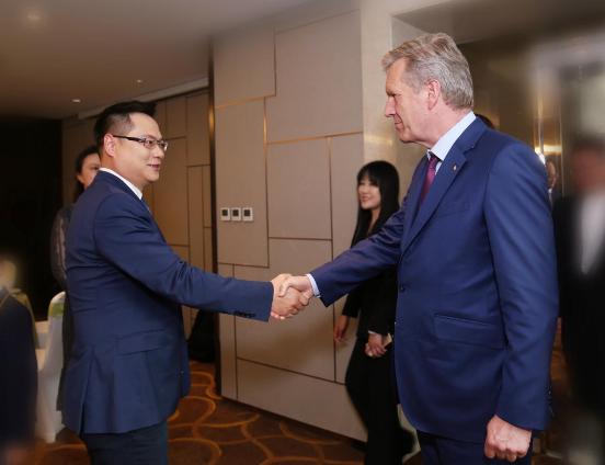 花皙蔻太阳能工厂获德国前总统认可，有机护肤没那么贵 品牌发布 第3张