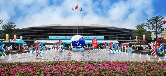 领先的薄膜太阳能技术！汉能汉路完成数字中国建设峰会“首秀”