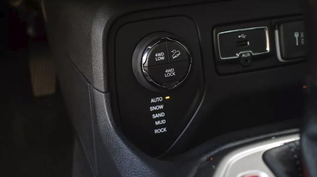 全新Jeep自由侠，年底限时福利等你来 汽车频道 第10张