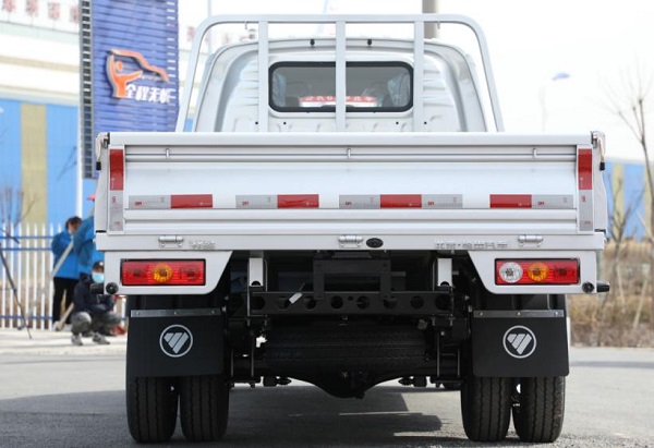 祥菱V3潮流标配 开上它张师傅找到了人生新方向 汽车频道 第3张