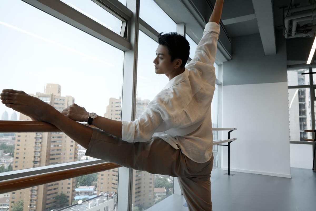 江诗丹顿携手中国青年才俊陈镇威倾情演绎“ONE OF NOT MANY卓尔不群” 广州资讯 第2张 江诗丹顿携手中国青年才俊陈镇威倾情演绎“ONE OF NOT MANY卓尔不群” 广州资讯 第2张