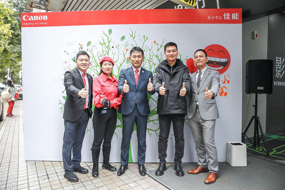 佳能“速度与感动”三大摄影师作品联展及华南生态摄影比赛正式启动 展会快讯 第2张