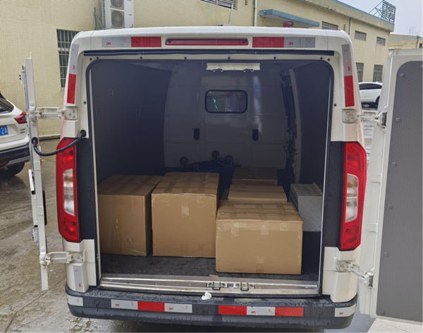 百城“精灵”故事NO.6 | 深圳小李哥货运无忧：1块钱1度电跑8.3公里！ 物流运输 第3张