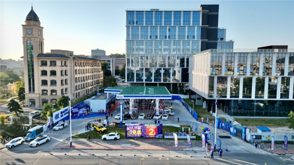 美孚石油广州小山加油站盛大开业,惠动全城 新闻资讯 第2张 美孚石油广州小山加油站盛大开业,惠动全城 新闻资讯 第2张