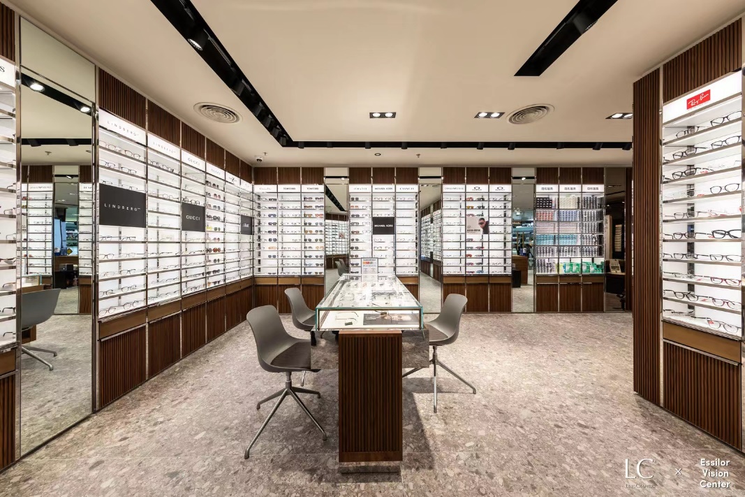 华南首家搭载依视路视光中心的亮视点门店开业 打造眼健康服务标杆 新闻资讯 第3张 华南首家搭载依视路视光中心的亮视点门店开业 打造眼健康服务标杆 新闻资讯 第3张