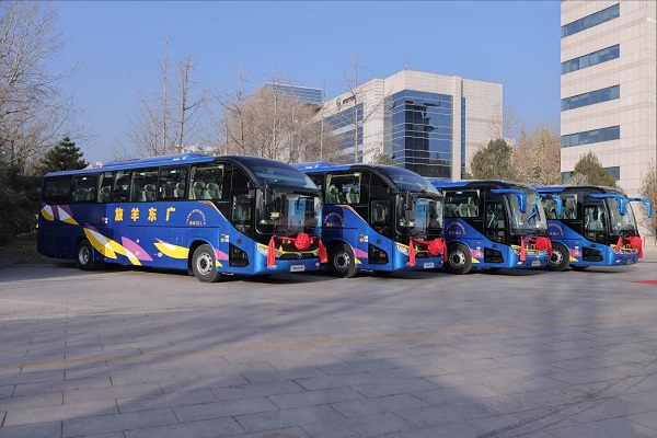 扬帆远航 熠耀生辉 | 9年携手 欧辉品智客车再次批量交付广东羊旅 新闻资讯 第3张