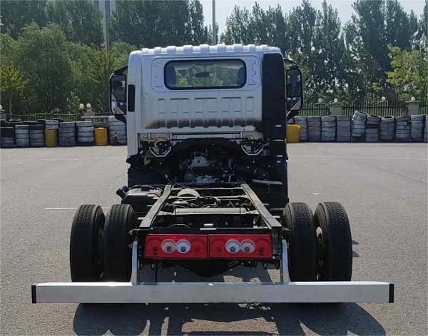 龙年开大G,生意杠杠滴 90后小伙耿师傅和领航大G的开年新生意 新闻资讯 第4张 龙年开大G,生意杠杠滴 90后小伙耿师傅和领航大G的开年新生意 新闻资讯 第4张