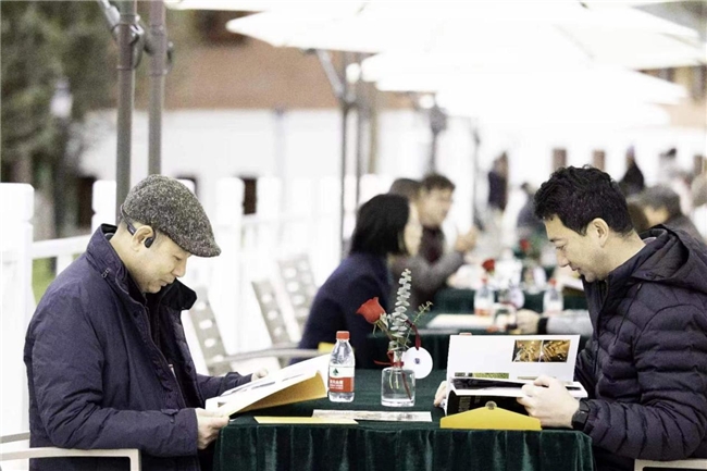 艺术家夏宫开园 诗剧画展联袂开启艺术新生活 新闻资讯 第4张 艺术家夏宫开园 诗剧画展联袂开启艺术新生活 新闻资讯 第4张