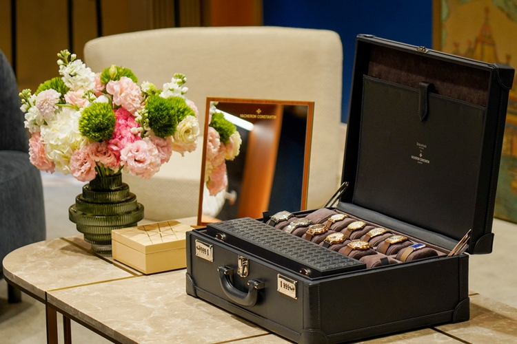 “卓尔不群”   江诗丹顿收藏家系列首次亮相广州太古汇旗舰店 广州资讯 第2张