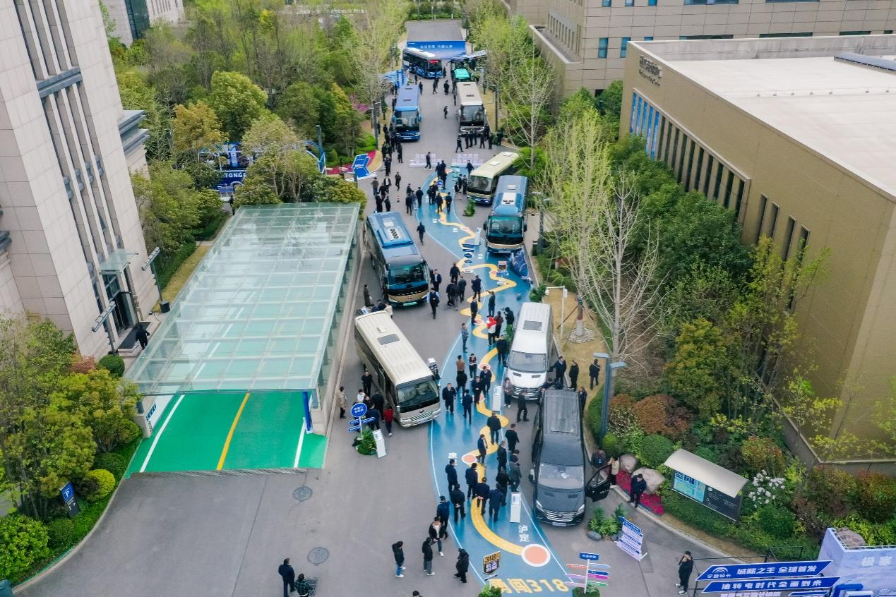 共建新生态,共赢新未来!2025中国客旅出行高质量发展论坛圆满举行 汽车频道 第3张 共建新生态,共赢新未来!2025中国客旅出行高质量发展论坛圆满举行 汽车频道 第3张