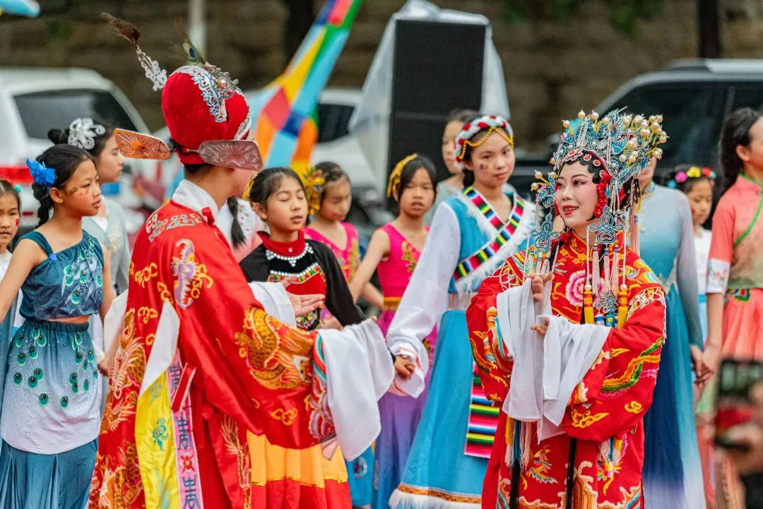 图片31.png 福达·2025揭阳马拉松赛激情开跑!2万名跑者共绘古城新画卷 新闻资讯 第31张 福达·2025揭阳马拉松赛激情开跑!2万名跑者共绘古城新画卷 新闻资讯 第31张