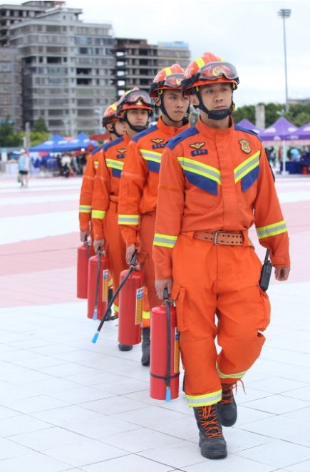 图片70.png 福达·2025揭阳马拉松赛激情开跑!2万名跑者共绘古城新画卷 新闻资讯 第70张 福达·2025揭阳马拉松赛激情开跑!2万名跑者共绘古城新画卷 新闻资讯 第70张