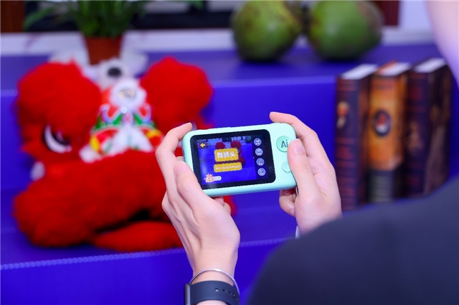 机器人跳舞，AI“漫”游打开，“噜咔AI湛江赤坎”活动看点慢慢 新闻资讯 第7张