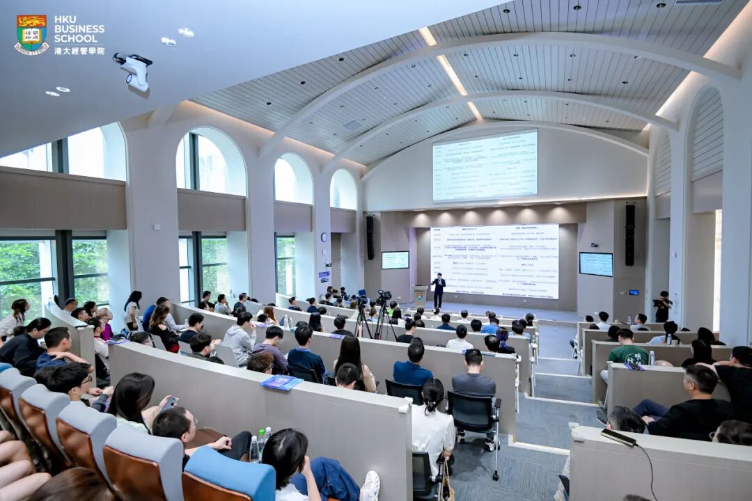 图片5 游杨教授:稳定币合规步入“深水区” | 香港大学经管学院深圳校区湾区未来沙龙精彩回顾 新闻资讯 第2张 游杨教授:稳定币合规步入“深水区” | 香港大学经管学院深圳校区湾区未来沙龙精彩回顾 新闻资讯 第2张