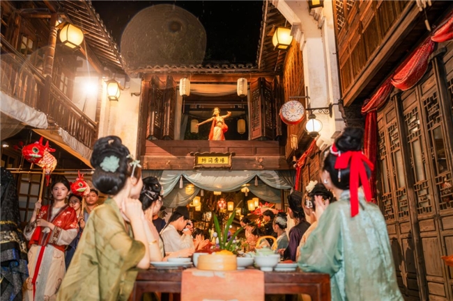 国庆打卡新地标:百种玩法乐享黄金周,浙江濮院秋日盛会邀您入画 新闻资讯 第4张 国庆打卡新地标:百种玩法乐享黄金周,浙江濮院秋日盛会邀您入画 新闻资讯 第4张