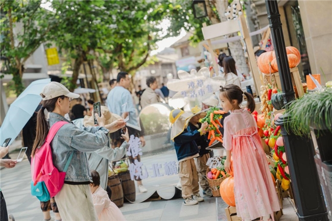 国庆打卡新地标:百种玩法乐享黄金周,浙江濮院秋日盛会邀您入画 新闻资讯 第18张 国庆打卡新地标:百种玩法乐享黄金周,浙江濮院秋日盛会邀您入画 新闻资讯 第18张