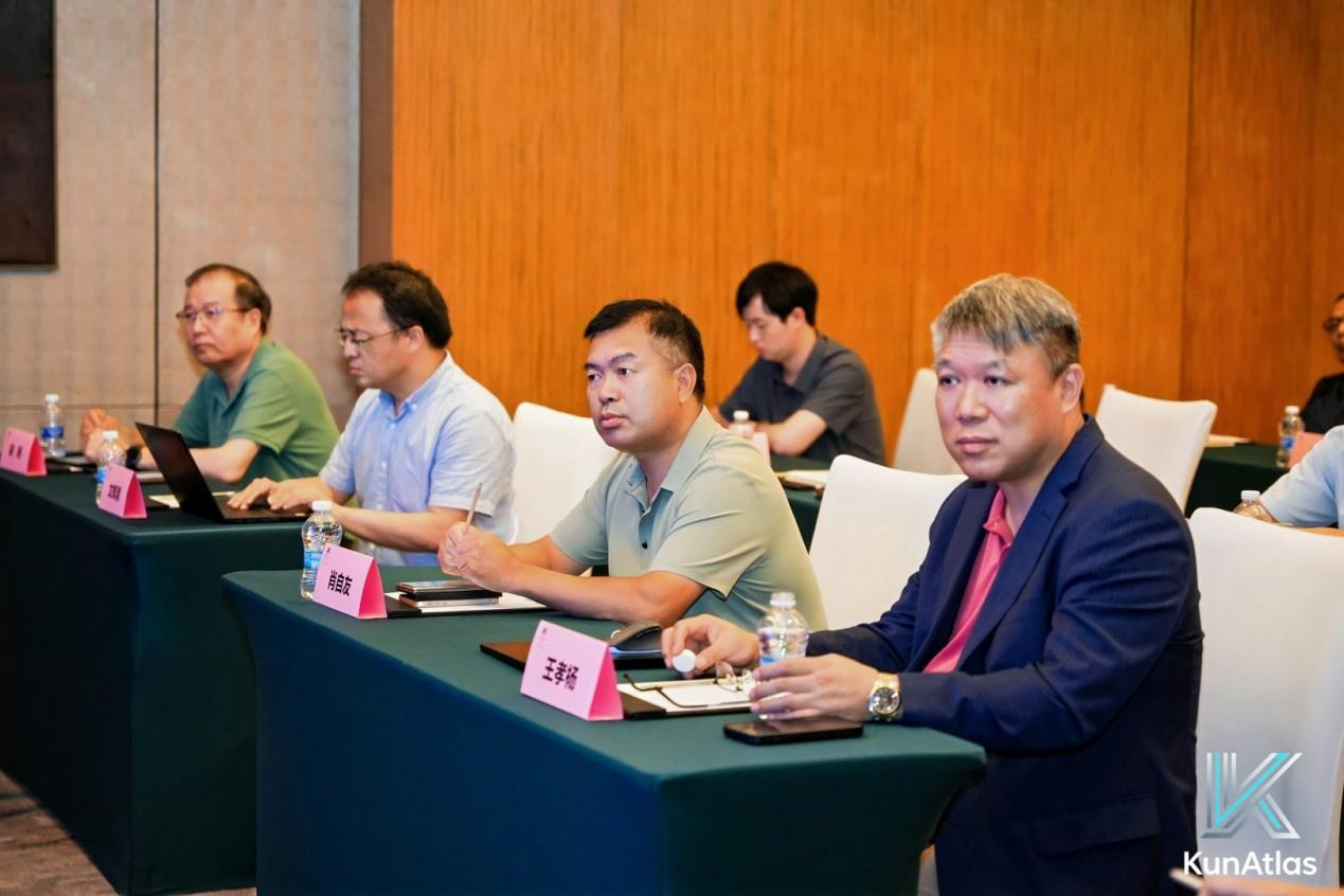 昆岳数字能源发布 1—3.6MW 单柜 800V AIDC 系列产品，液冷供电技术破解 AI 算力能耗瓶颈 新闻资讯 第10张
